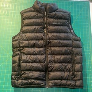 eddie bauer vest, men’s medium